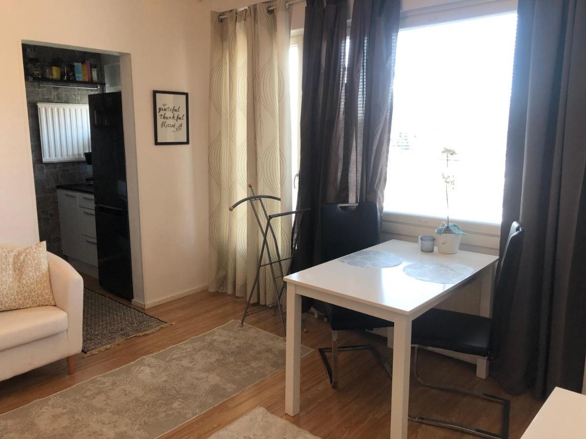 Appartement Yksio Kilometri Jokirannasta Forilta à Turku Extérieur photo