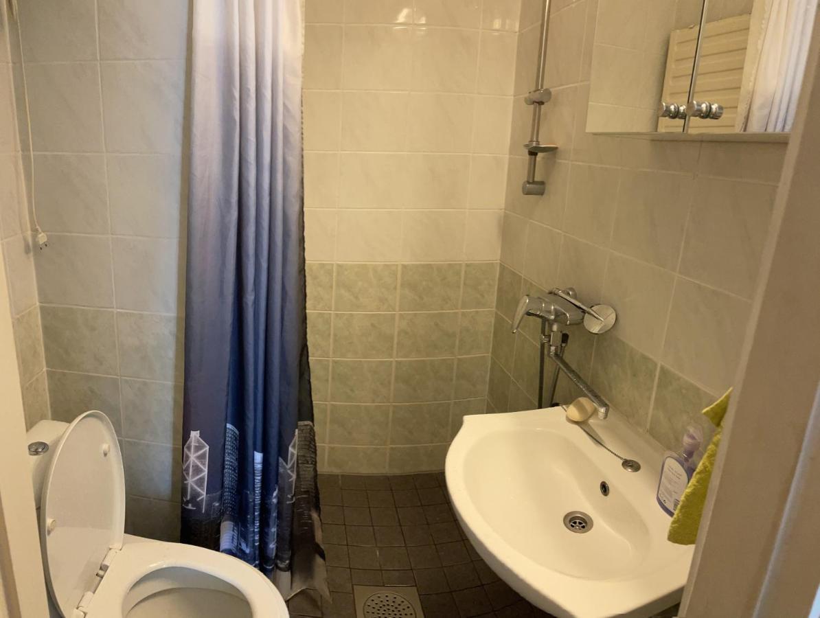 Appartement Yksio Kilometri Jokirannasta Forilta à Turku Extérieur photo